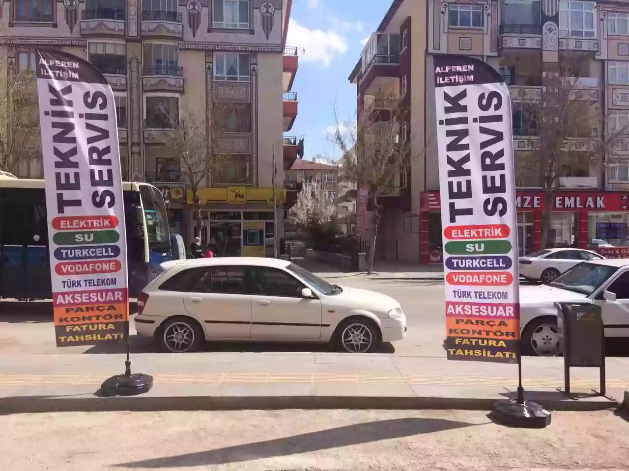 Cep Telefonu Teknik Servis Yelken Bayrağı Örnekleri