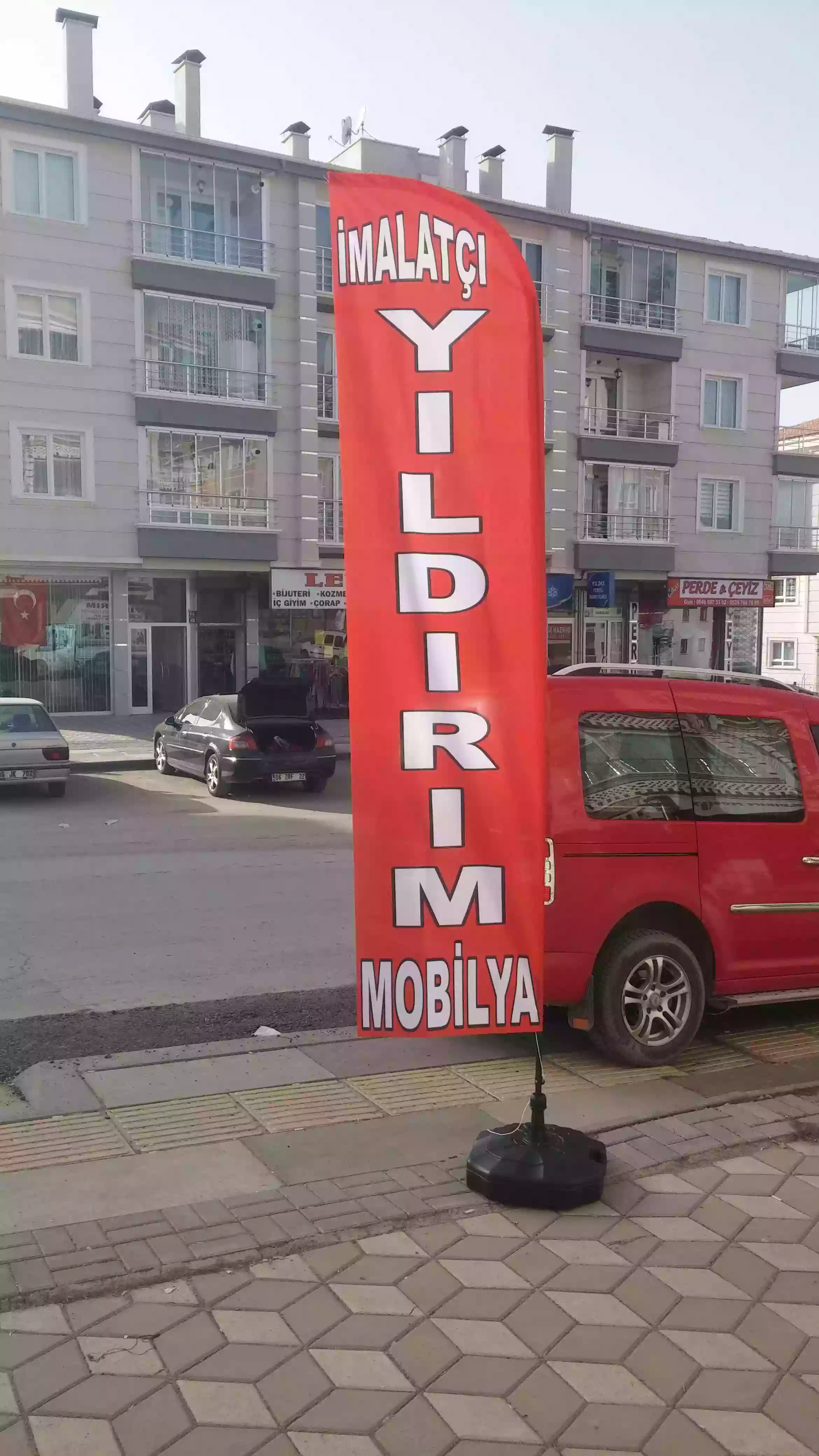mobilya-imalatcisi-yelken-bayragi
