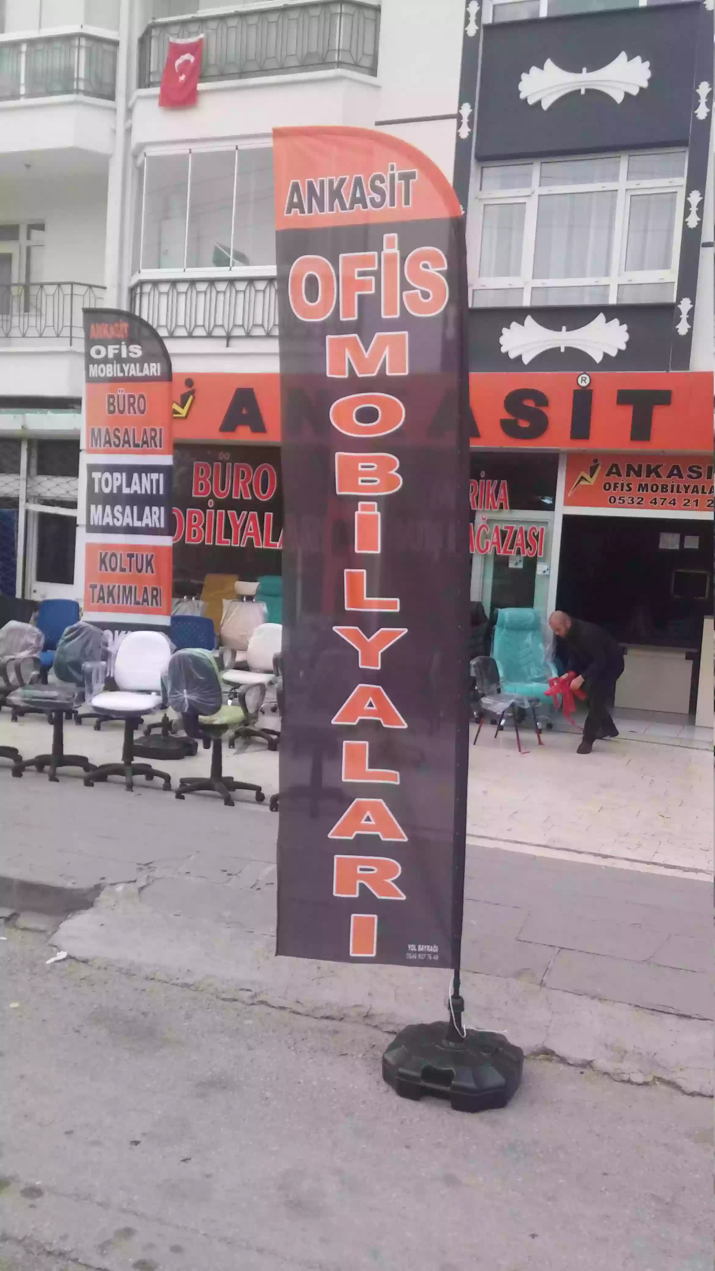 ofis-mobilyalari-yelken-bayragi