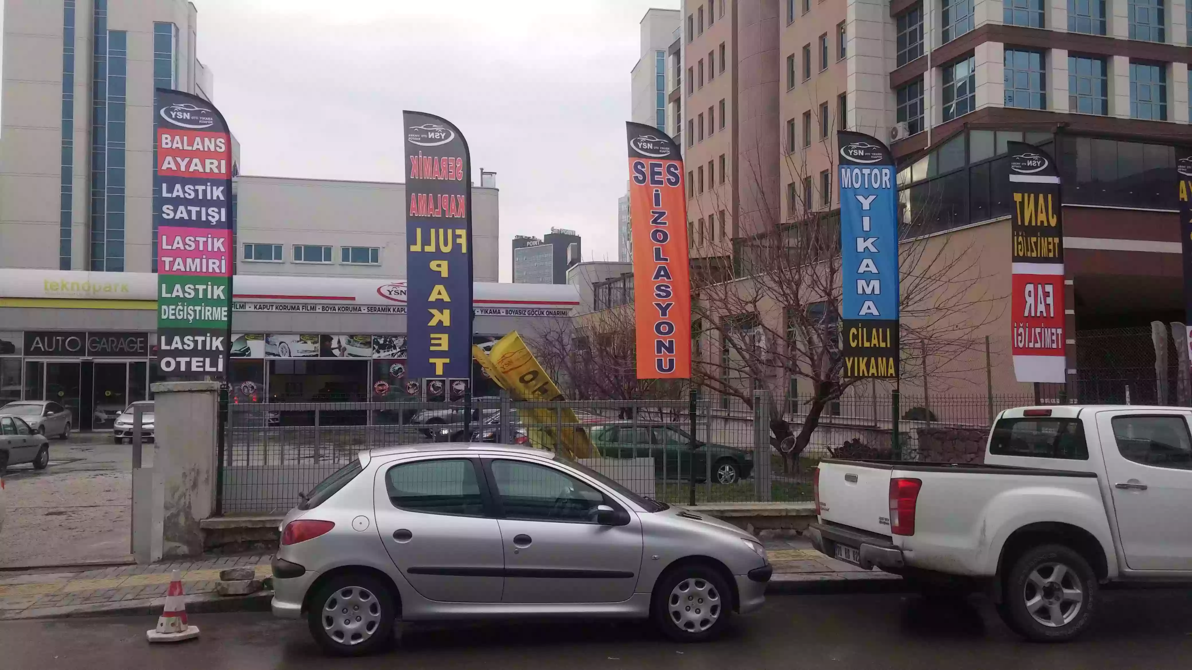 Oto Kuaför Plaj Bayrağı Örnekleri