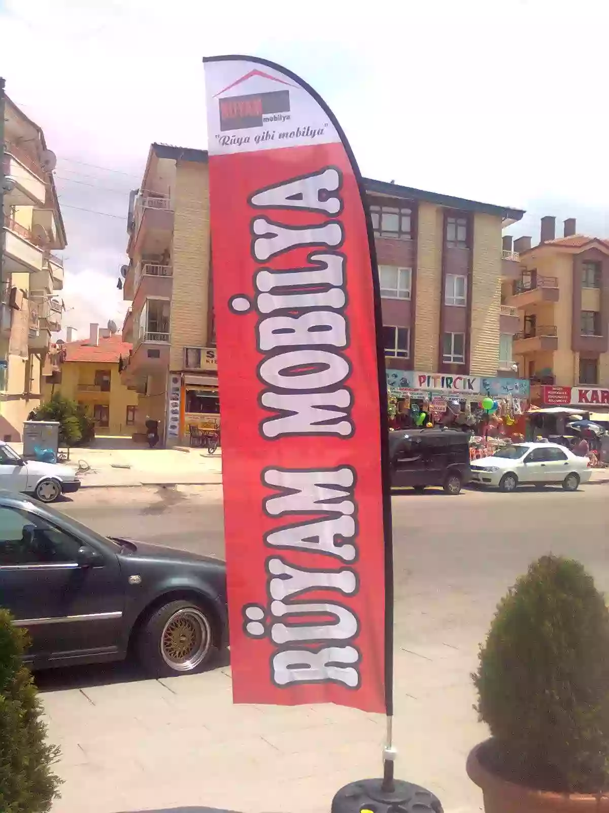 ruyam-mobilya-yelken-bayragi